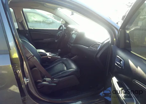 2017 Dodge Journey Crossroad Plus z USA, uszkodzony, nr VIN 3C4PDCGGXHT643915